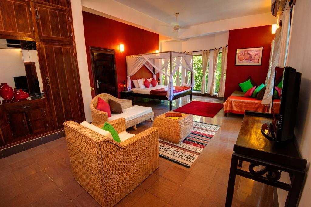 The Willow Boutique Hotel بنوم بنه المظهر الخارجي الصورة