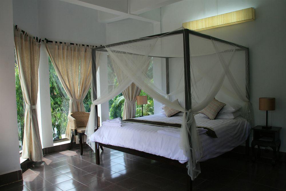 The Willow Boutique Hotel بنوم بنه المظهر الخارجي الصورة