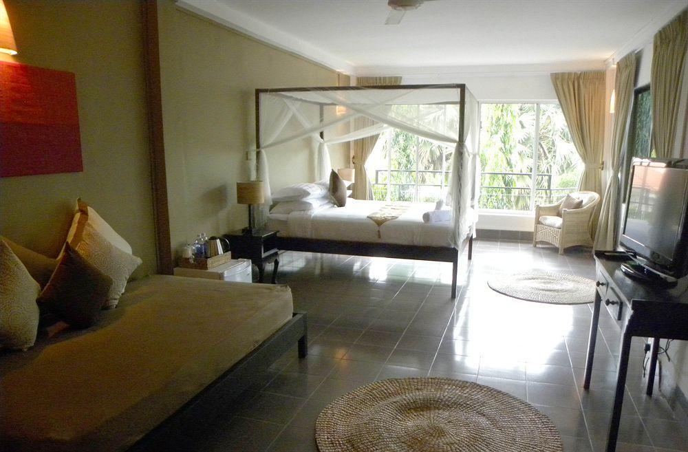 The Willow Boutique Hotel بنوم بنه المظهر الخارجي الصورة