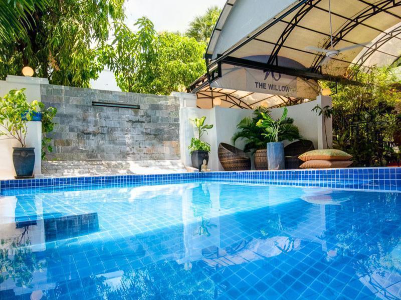 The Willow Boutique Hotel بنوم بنه المظهر الخارجي الصورة